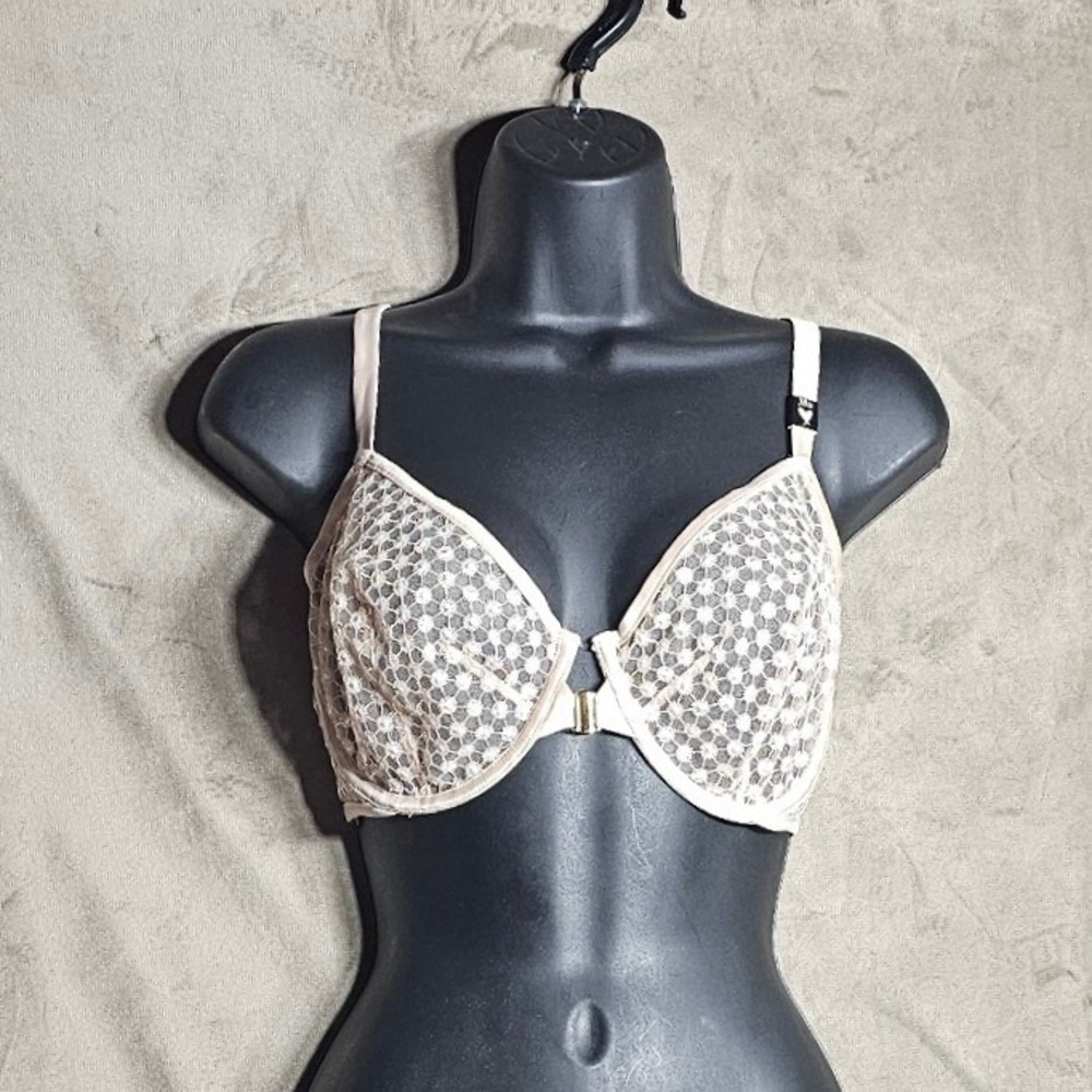Victoria's Secret 38D Unlined Demi Bra Lace Front Close Strappy Back Beige NEW